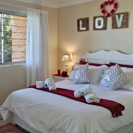 Summer Tides Gordons Bay Exterior photo