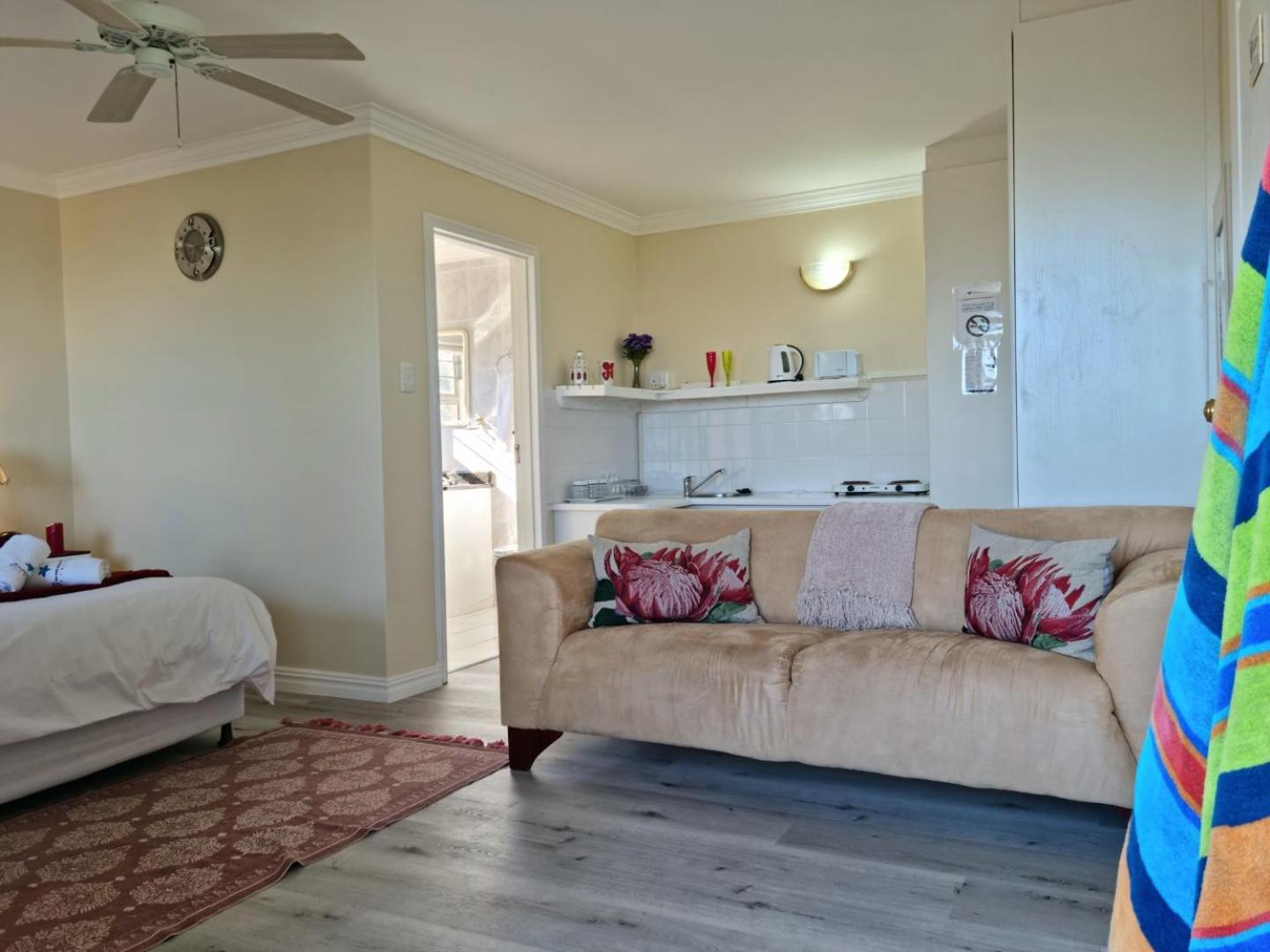 Holiday home Summer Tides Gordons Bay